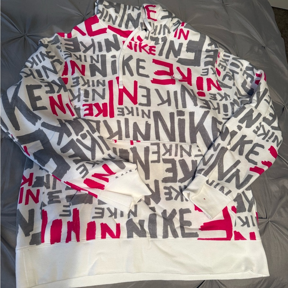 NWOT‼️ Nike sweatshirt